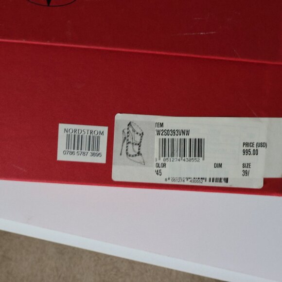 Valentino Garavani Rockstud Ankle Strap Pumps in Patent Leather Size: 39 1/2 - Picture 12 of 16